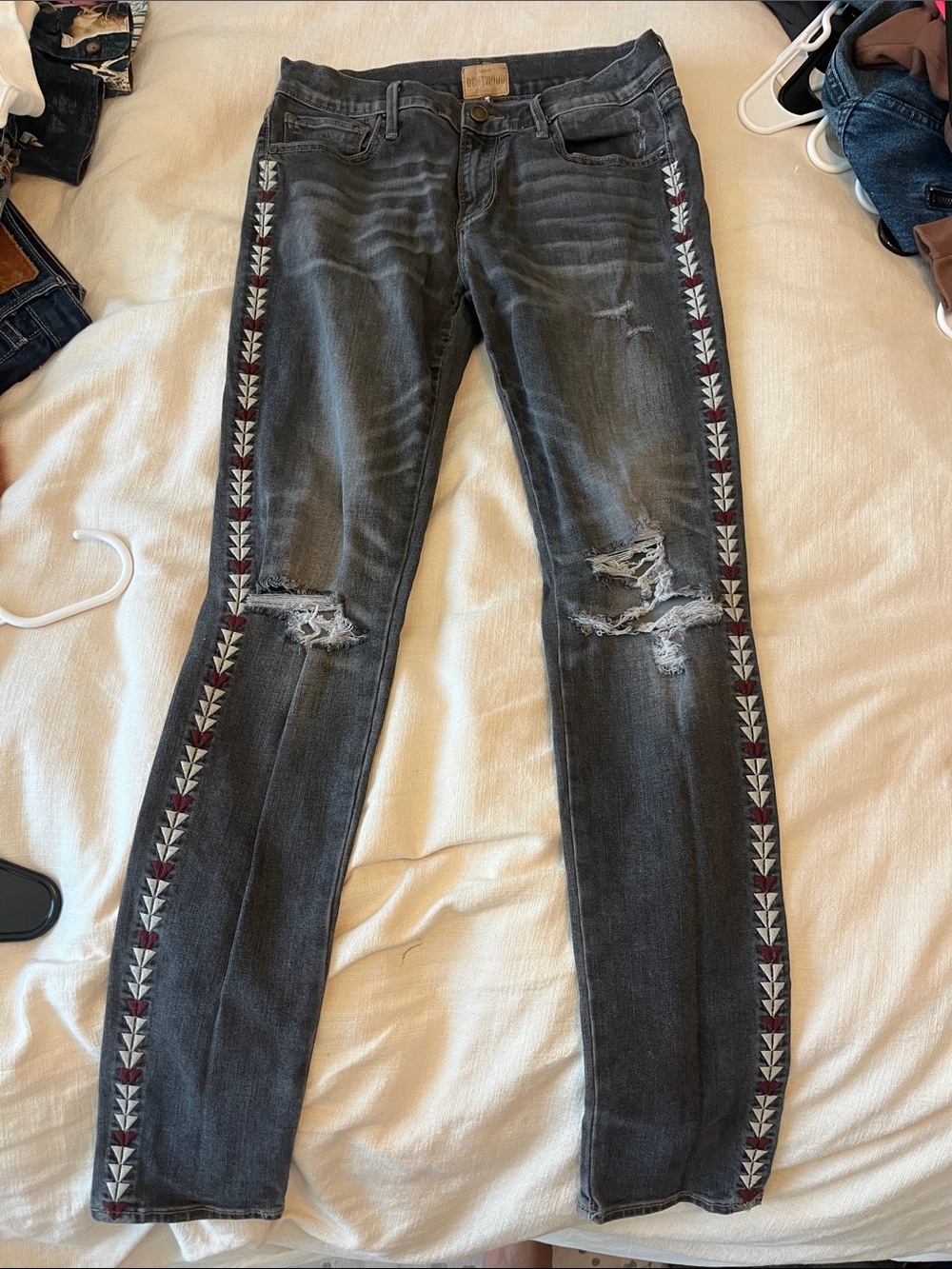 DRIFTWOOD Blackish Gray Skinny Jeans with Side Embroidery